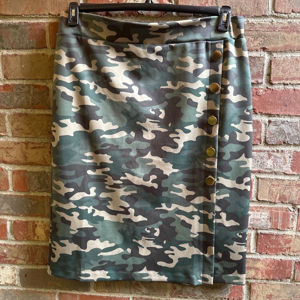 Eloquii Camo Midi skirt - Size 16